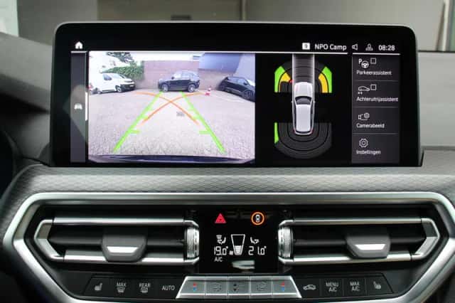 BMW X3 (2023) thumbnail 3