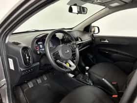 Kia Picanto (2021) thumbnail 2