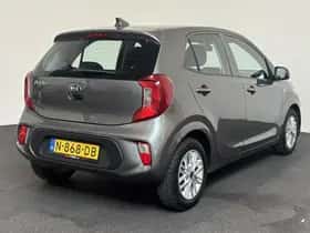 Kia Picanto (2021) thumbnail 6