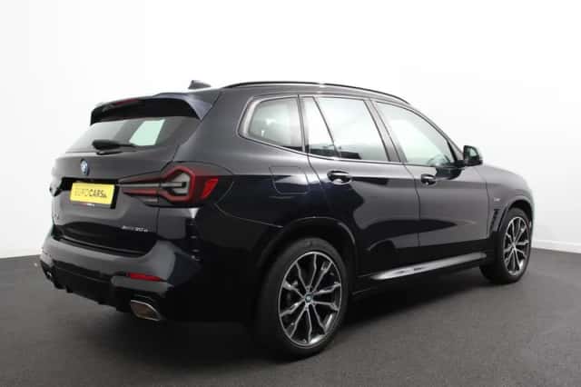 BMW X3 (2022) thumbnail 6