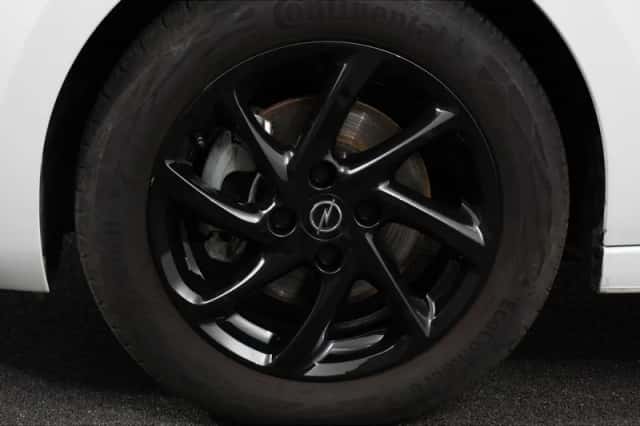 Opel Corsa (2023) thumbnail 3