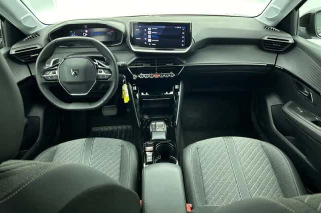 Peugeot 208 (2025) thumbnail 2