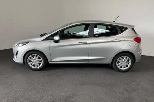 Ford Fiesta (2019) thumbnail 2