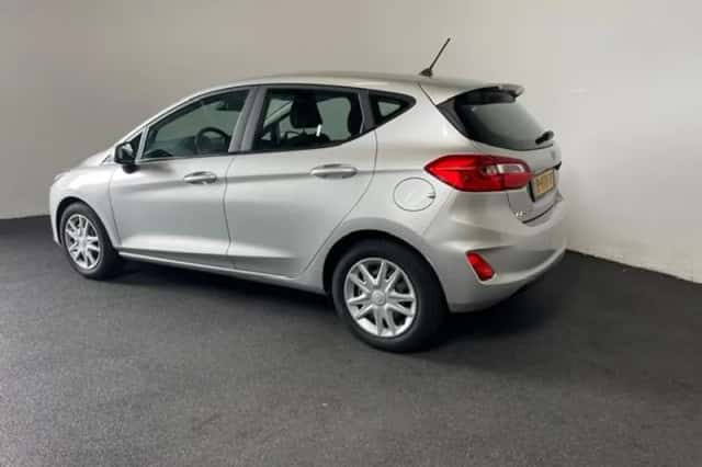 Ford Fiesta (2019) thumbnail 3