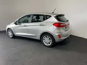 Ford Fiesta (2019) thumbnail 3