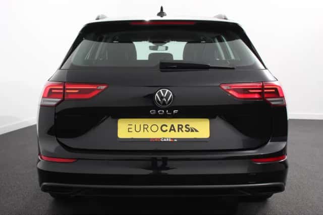 Volkswagen Golf (2021) thumbnail 5