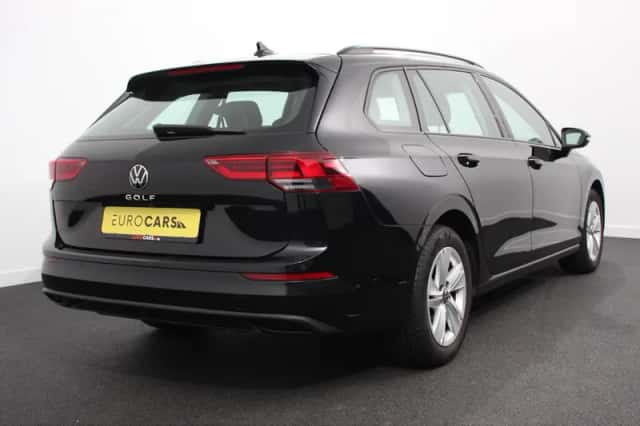 Volkswagen Golf (2021) thumbnail 6