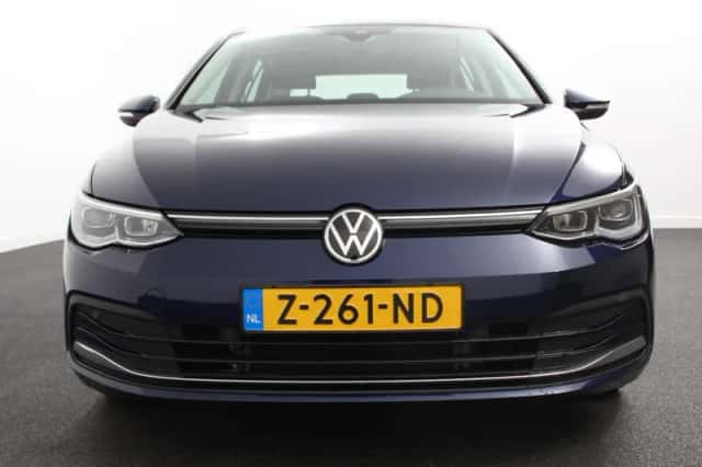 Volkswagen Golf (2021) thumbnail 5