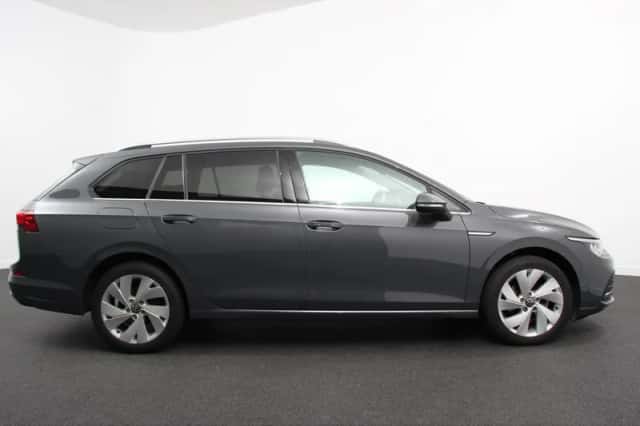 Volkswagen Golf (2021) thumbnail 5