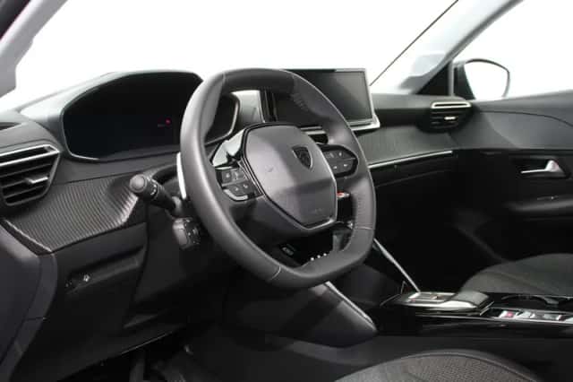 Peugeot 208 (2025) thumbnail 2