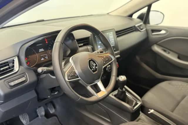 Renault Clio (2023) thumbnail 2