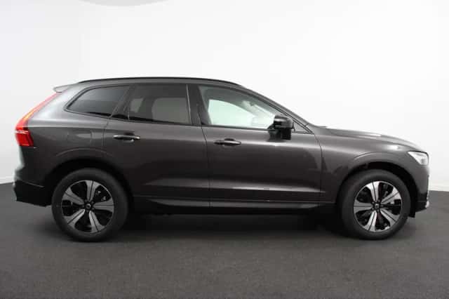 Volvo XC60 (2023) thumbnail 5