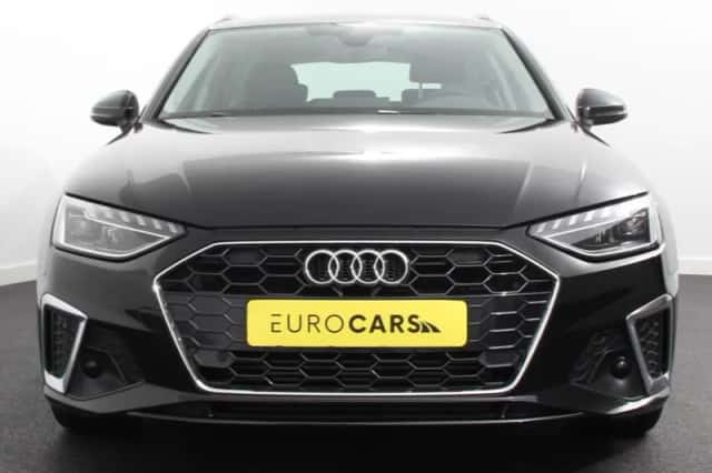 Audi A4 (2023) thumbnail 4