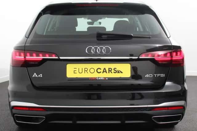 Audi A4 (2023) thumbnail 5