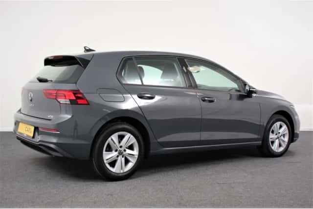 Volkswagen Golf (2021) thumbnail 5