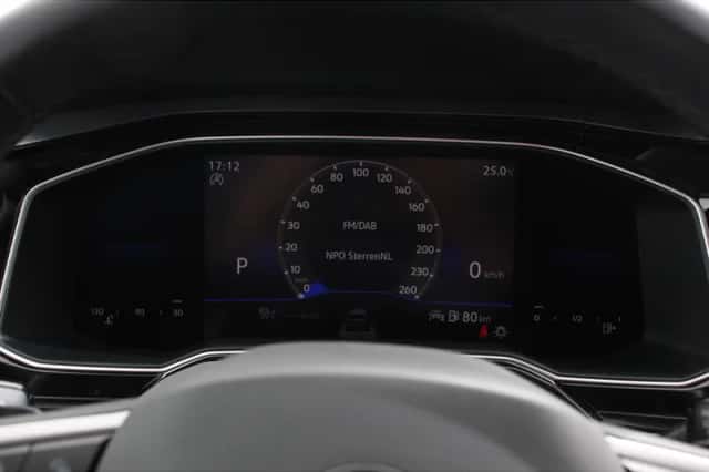 Volkswagen Polo (2022) thumbnail 3