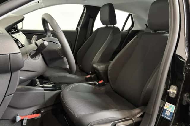 Opel Corsa-e (2023) thumbnail 2