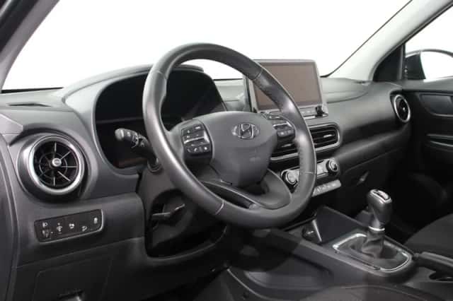 Hyundai Kona (2023) thumbnail 2
