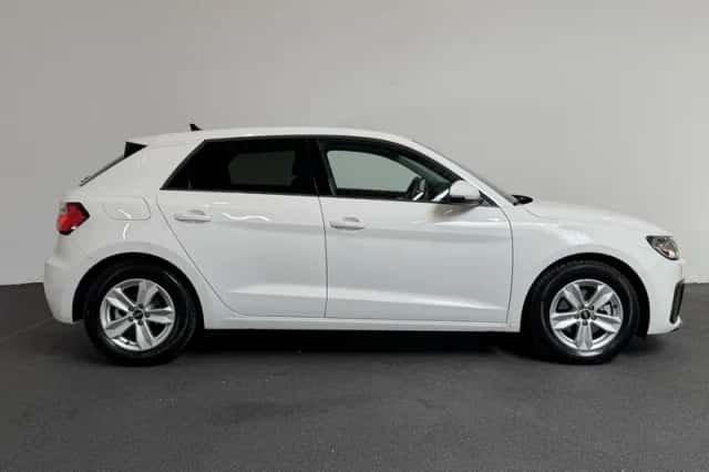 Audi A1 (2023) thumbnail 5