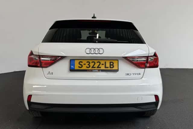 Audi A1 (2023) thumbnail 6