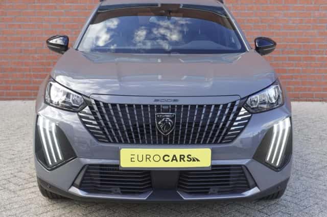 Peugeot 2008 (2024) thumbnail 4