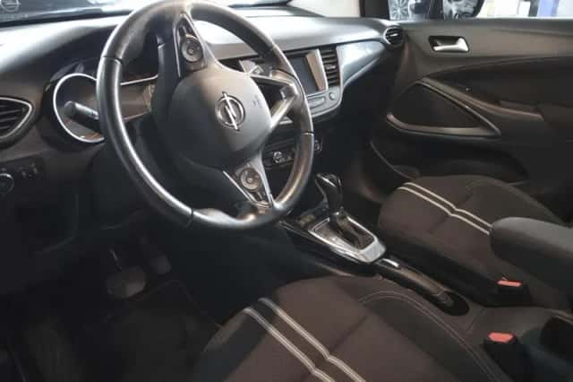 Opel Crossland (2023) thumbnail 2