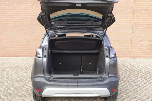 Opel Crossland (2023) thumbnail 4