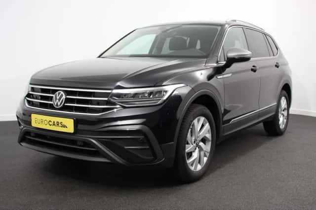 Volkswagen Tiguan (2022) thumbnail 1