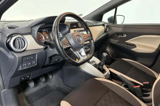 Nissan Micra (2017) thumbnail 3