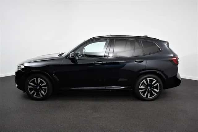 BMW iX3 (2023) thumbnail 6