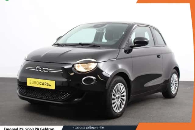 Fiat 500e (2023) thumbnail 1