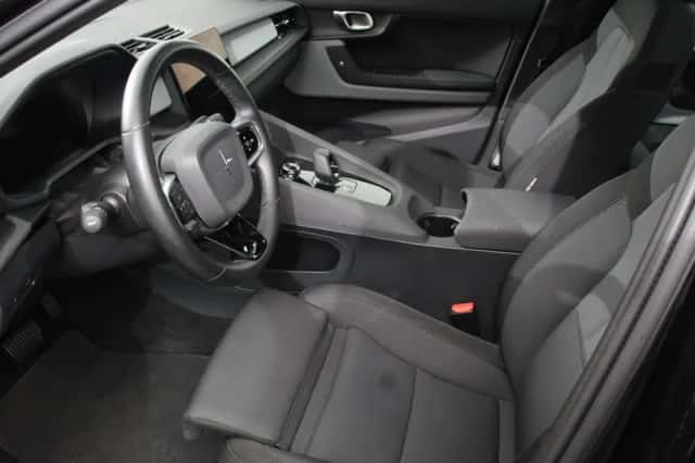Polestar 2 (2020) thumbnail 2