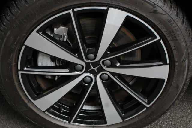 Polestar 2 (2020) thumbnail 3