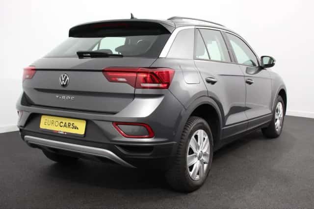 Volkswagen T-Roc (2022) thumbnail 4