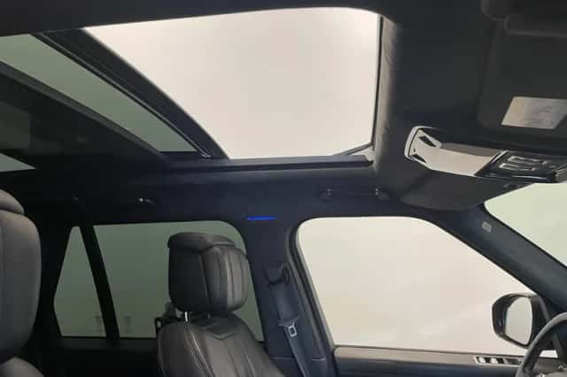Land Rover Range Rover (2019) thumbnail 13