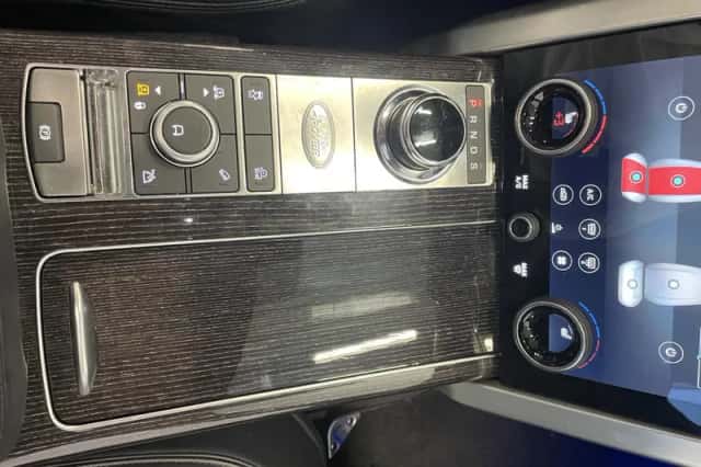 Land Rover Range Rover (2019) thumbnail 38