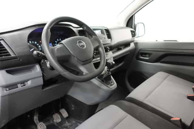 Opel Vivaro (2020) thumbnail 2