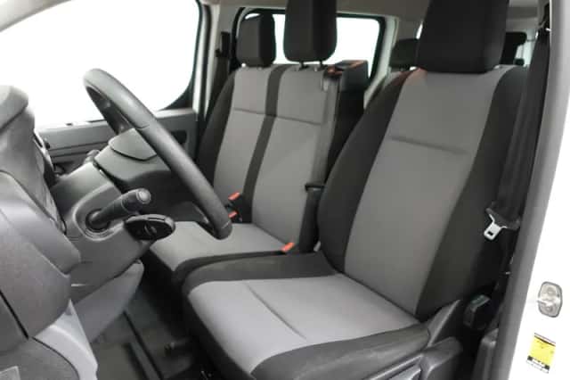 Opel Vivaro (2020) thumbnail 18