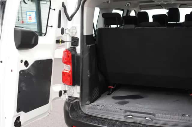 Opel Vivaro (2020) thumbnail 31