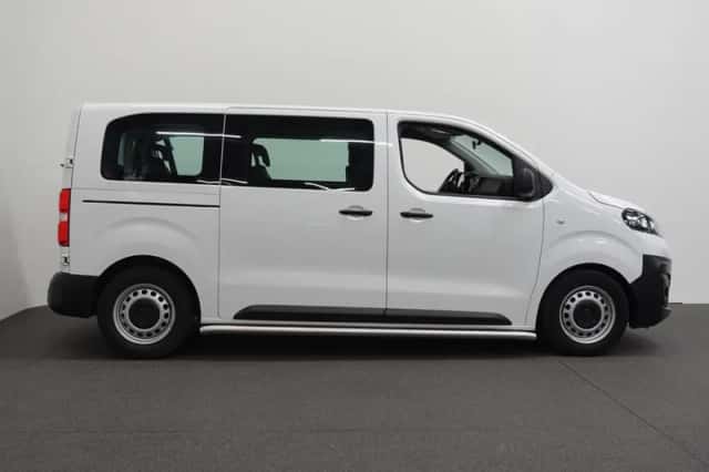 Opel Vivaro (2020) thumbnail 35