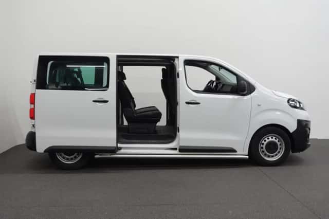 Opel Vivaro (2020) thumbnail 36