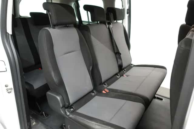 Opel Vivaro (2020) thumbnail 38
