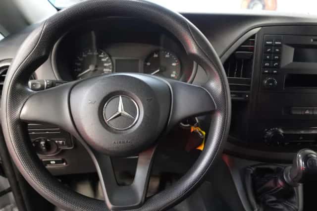 Mercedes-Benz Vito (2017) thumbnail 13