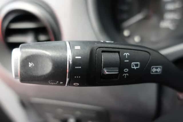 Mercedes-Benz Vito (2017) thumbnail 14