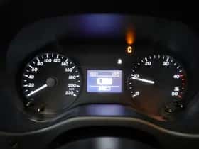 Mercedes-Benz Vito (2017) thumbnail 16