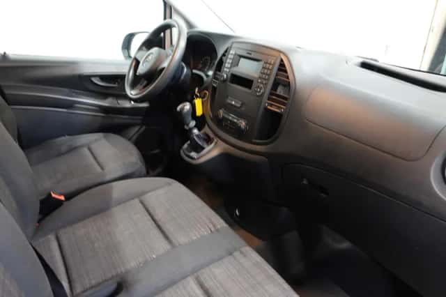 Mercedes-Benz Vito (2017) thumbnail 31