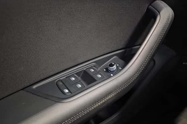 Audi A4 (2020) thumbnail 19
