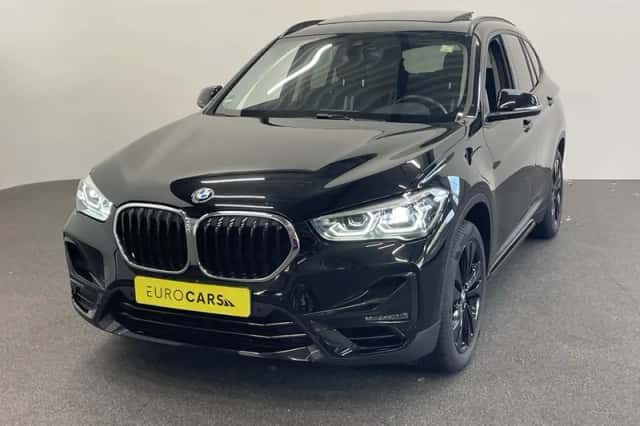 BMW X1 (2021) thumbnail 2