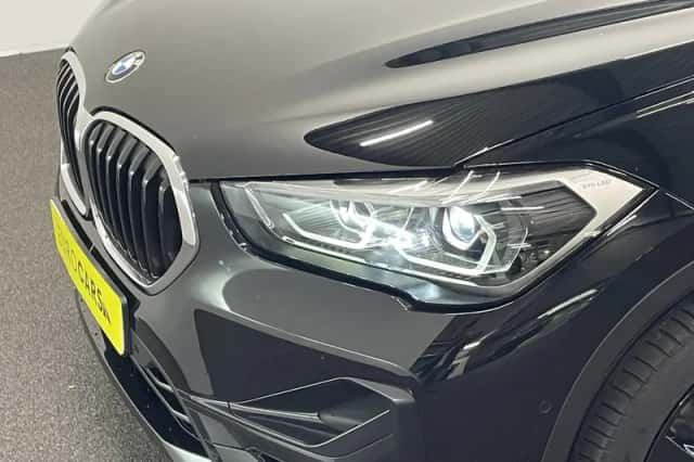 BMW X1 (2021) thumbnail 11