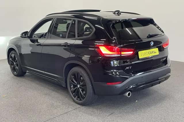 BMW X1 (2021) thumbnail 5